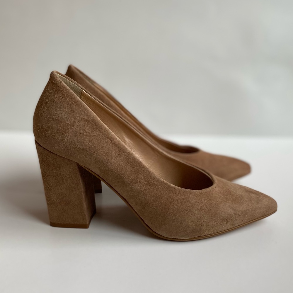 L’Intervalle | Tan Suede Heel